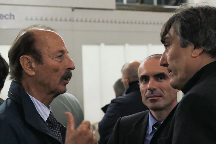 DER FERNSEHSENDER LA5 ZEIGT DIE TECHNOLOGIEN DER SCM GROUP MIT RIVA 1920