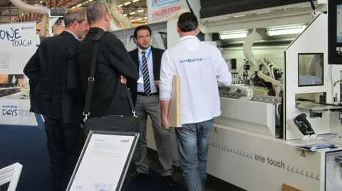 TECHNOLOGY DAYS 2011: 1 DAY