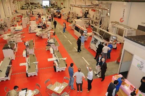 TOMESANI: Nuovo distributore SCM