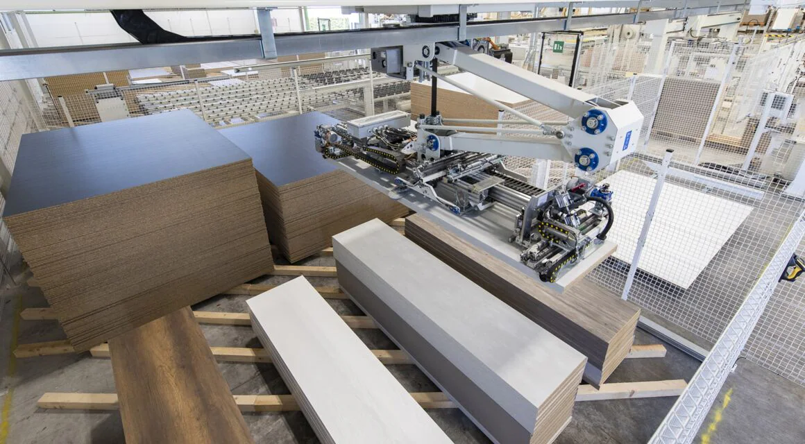 Flexible Plattenaufteilsäge Zelle Flexstore ELR + Gabbiani G 2 - SCM Group