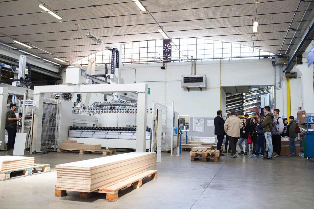 L'Istituto del mobile "Carniello" di Brugnera in visita