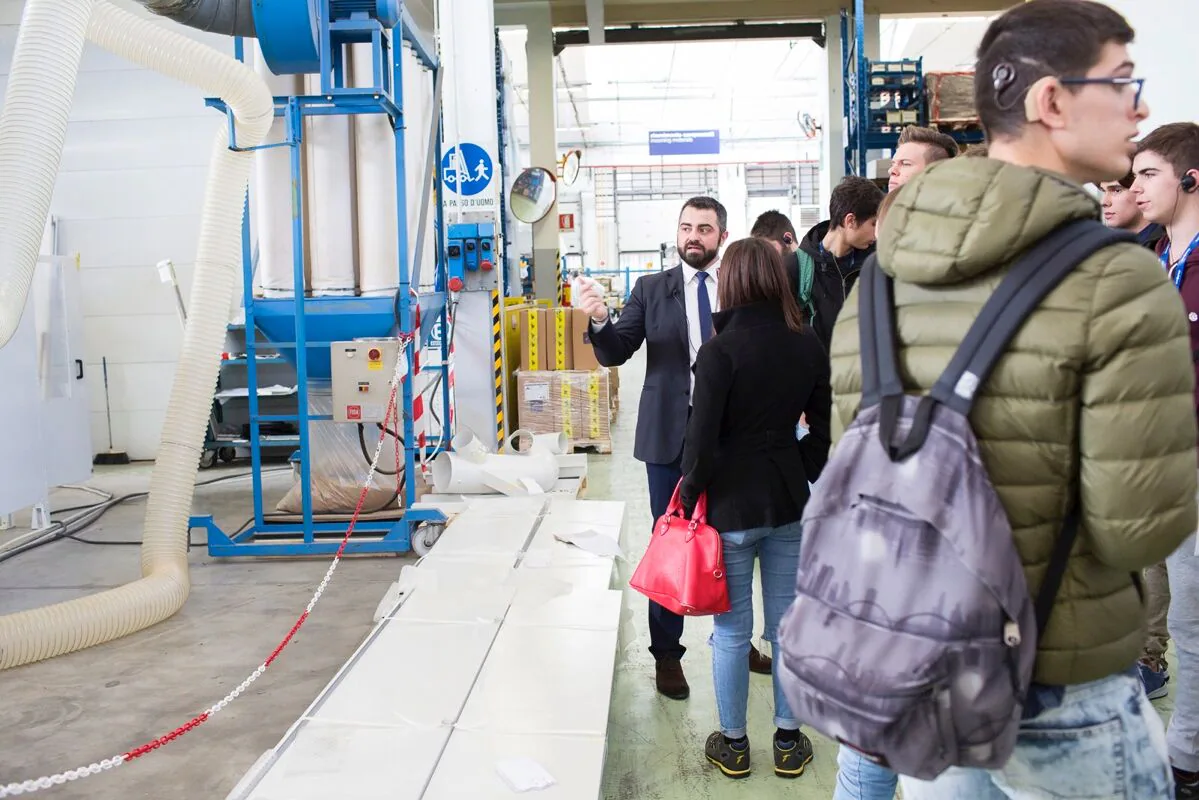 L'Istituto del mobile "Carniello" di Brugnera in visita