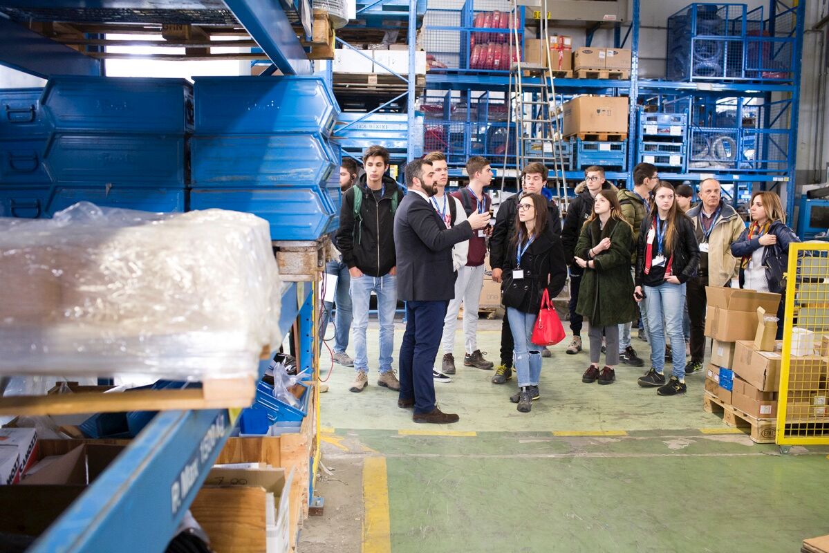 L'Istituto del mobile "Carniello" di Brugnera in visita