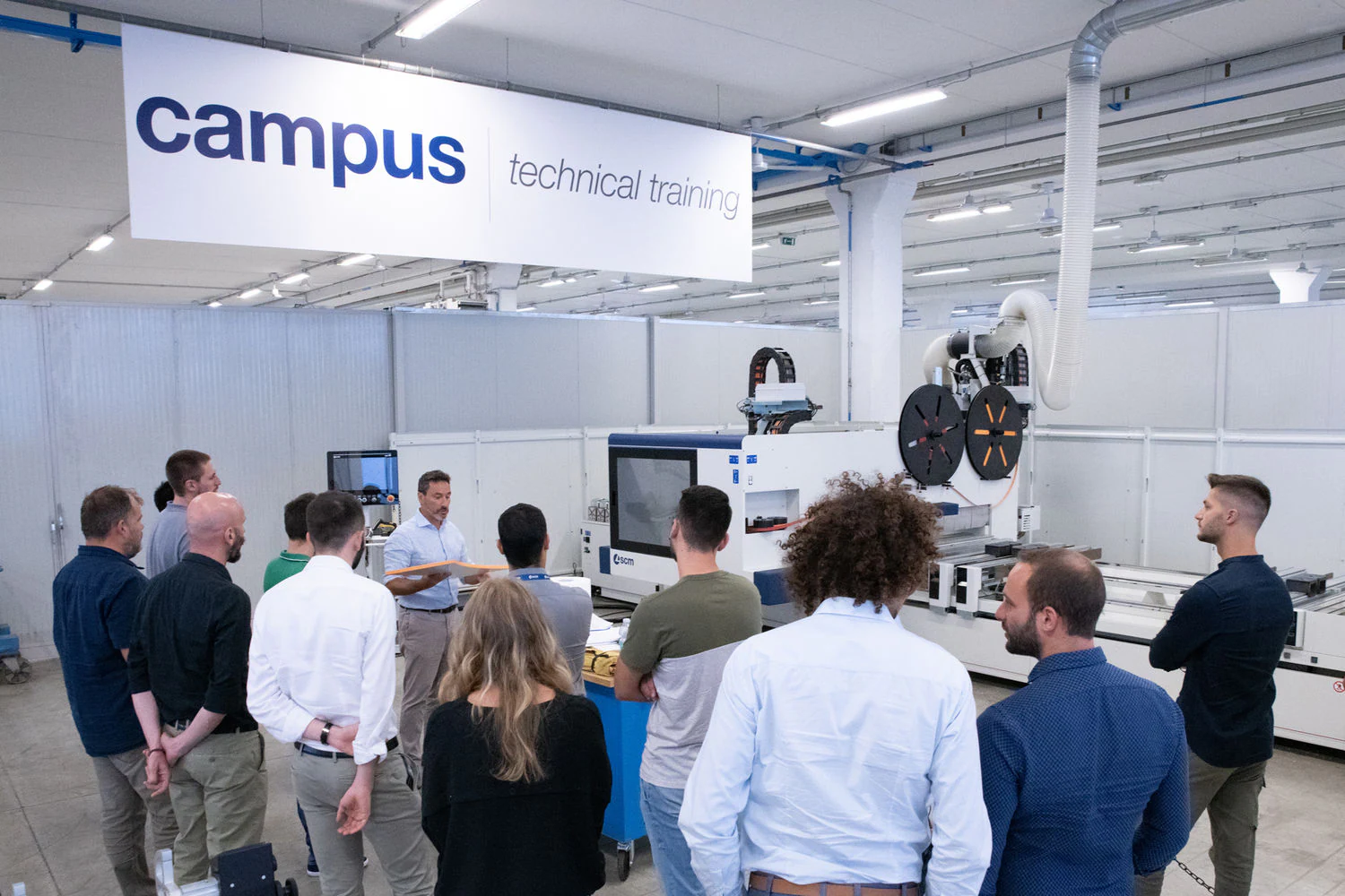 欢迎来到SCM集团！集团新员工上机日 