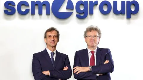 SCM 集团确认财务稳定性，奖励创新 